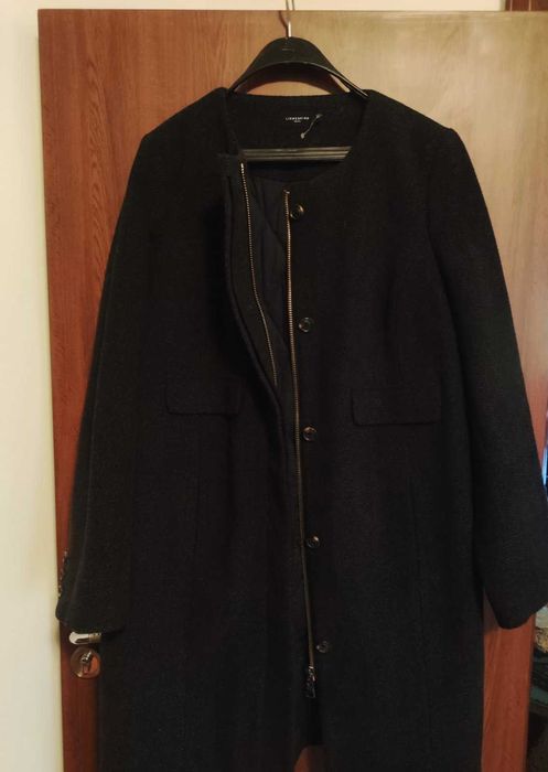 Стилно топло класическо палто LIEBESKIND Berlin, 100 процента вълна