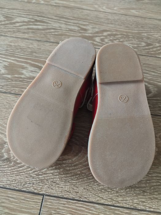 Детски сандали размер 25