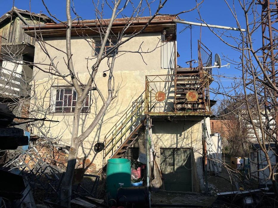 Къща, за продажба, м-ст Острицата 2 , кв. Банево