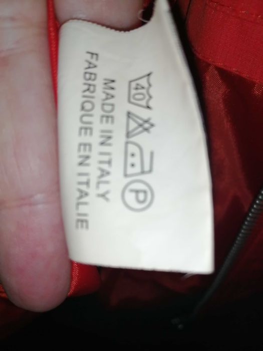 Продавам спортно мъжко яке ENERGIE