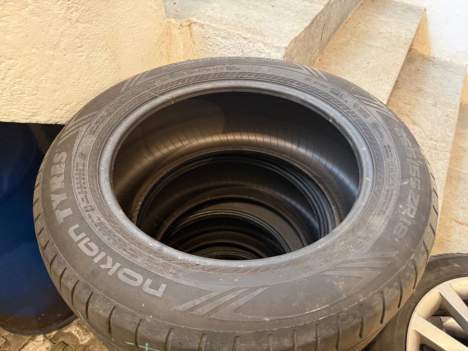 NOKIAN Powerproof SUV 255 55 R18 DOT 0822