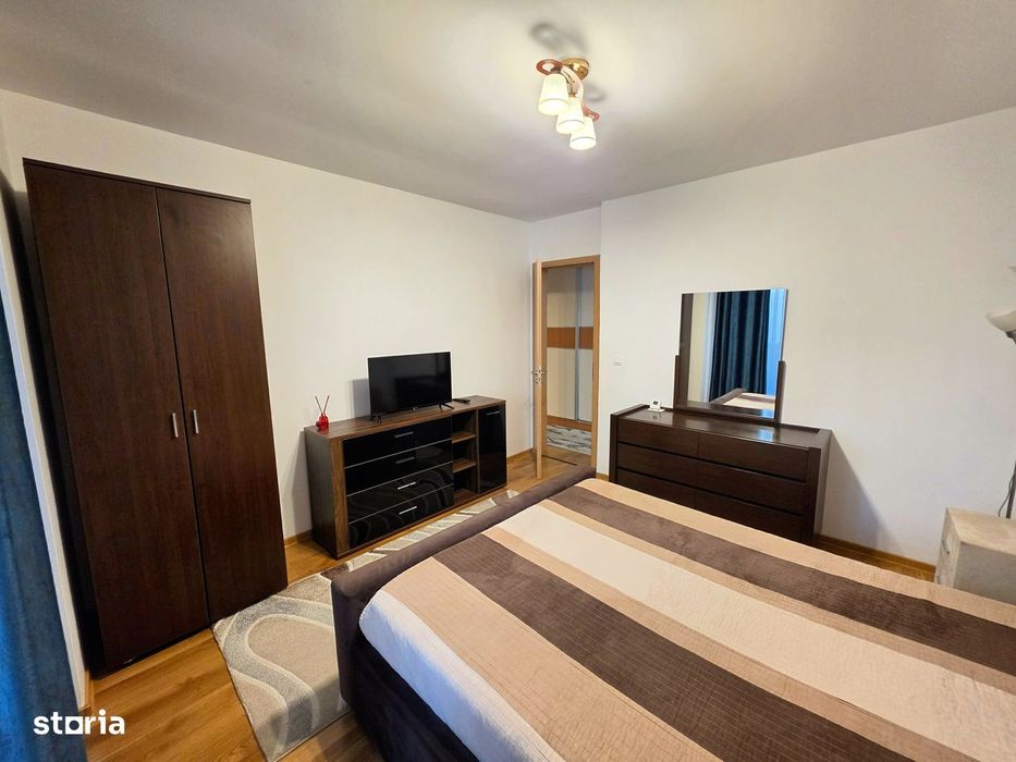 Inchiriez apartament cu 3 camere - 80 mp utili + 2 locuri de parcare