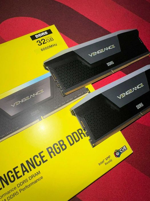 Рам памет Corsair VENGEANCE RGB 32GB (2x16GB) DDR5 6000MHz CL40