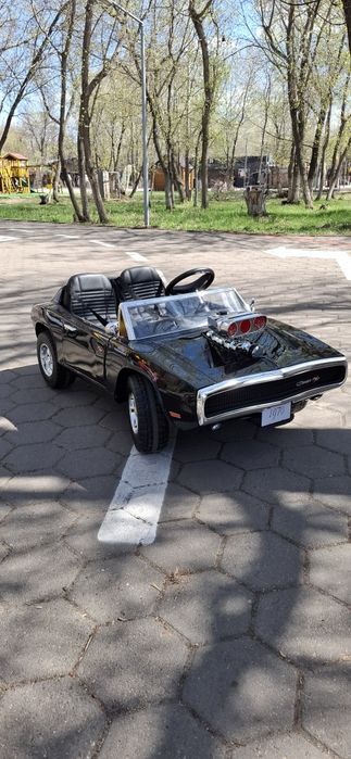 Dodge challenger  детский электромобиль