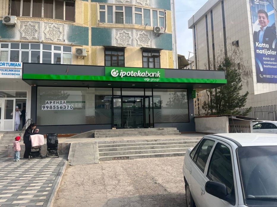 АРЕНДА , G’uncha kinoteator ro’parasida joylashgan