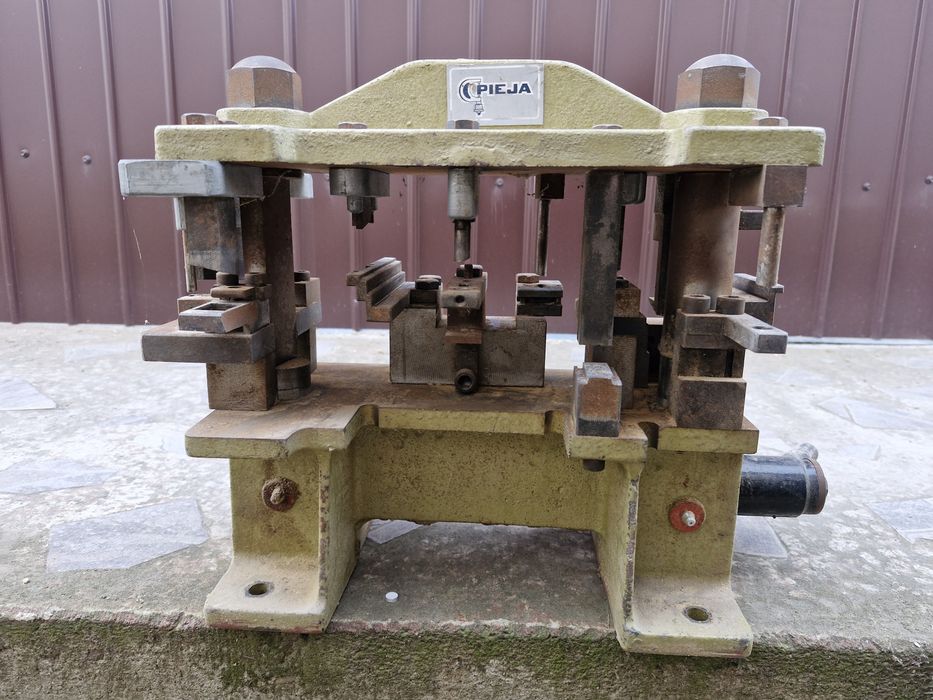 Presa manuală profile aluminiu termopan