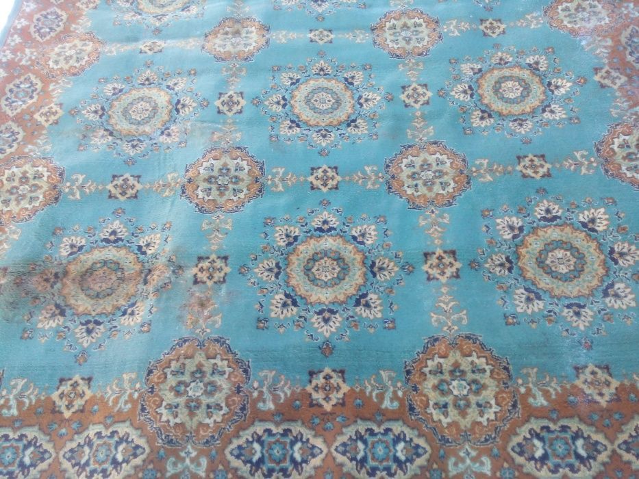 Продаю ковер 3х3