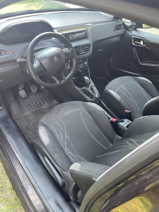 Vând PEUGEOT 208 din 2013 1.0 benzina Euro 5