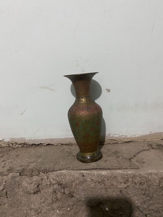 Ваза из латуни индийская