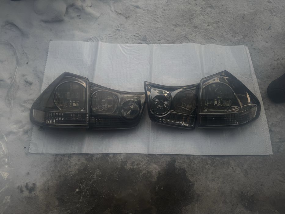 Продам задние фонари Lexus RX350