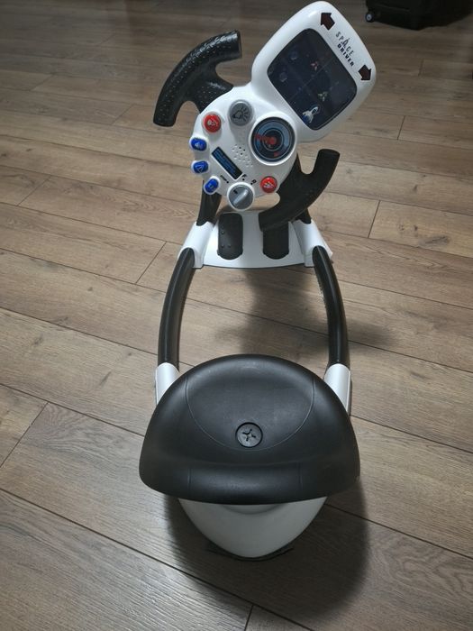 Simulatorul electronic Space Driver Smoby