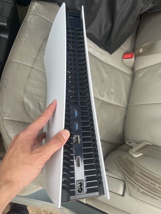 Продам PS 5 каспийден алынды новый