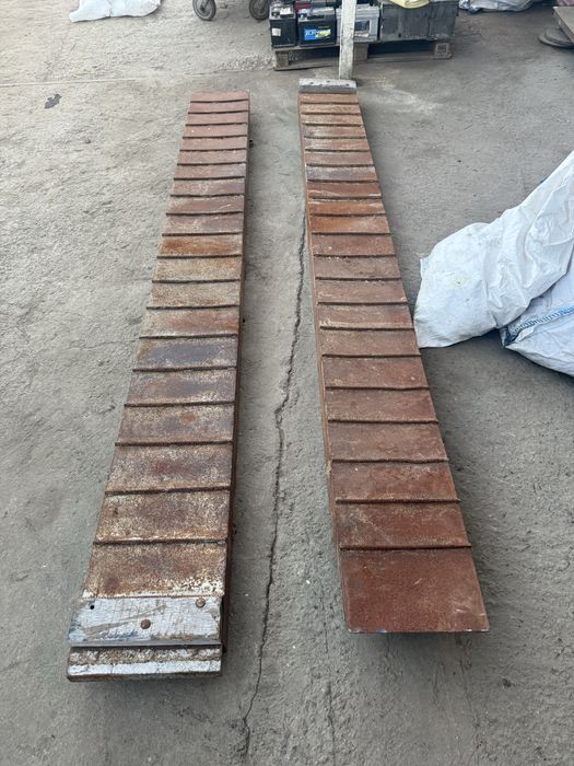 Метални  рампи и пътеки