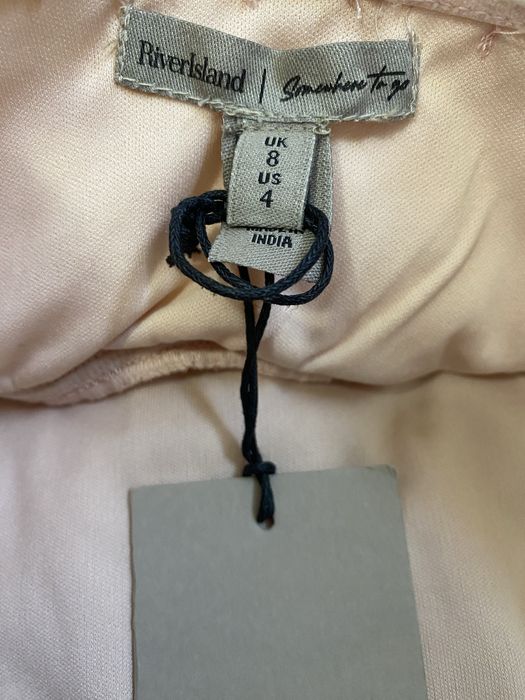 Дамска рокля за повод