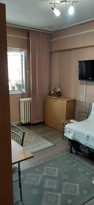 Cameră în gazdă pentru studentă
