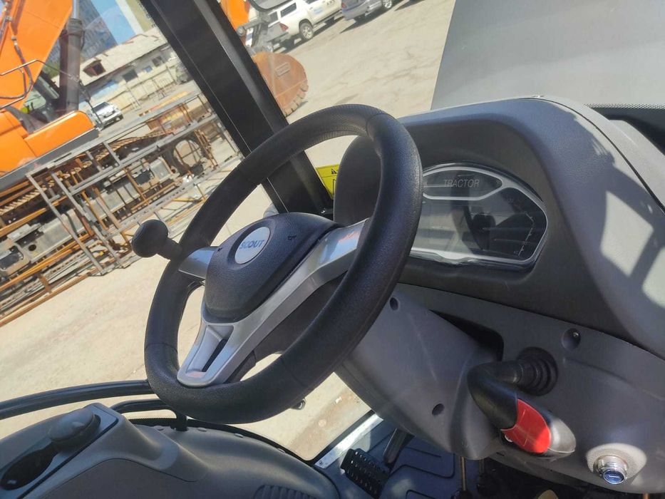 Трактор Модель TB-904C