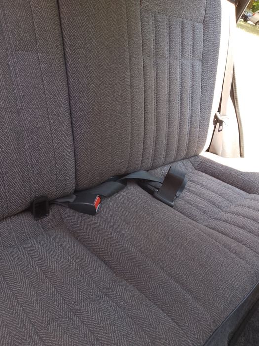 Toyota Corolla ee90 Xli 1.3i 75коня 2E-E 1990г.
двигател - 1.3i 75коня