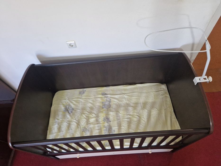 Детска дървена кошара