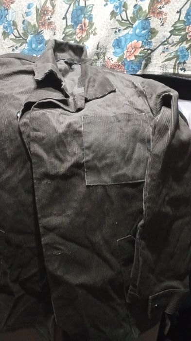 Продам спецодежду.