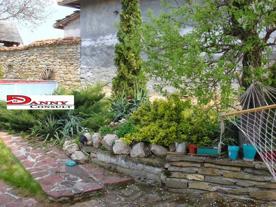 Продава се Къща в с. Велчево, Област Велико Търново - 80 кв.м за 1000 €/кв.м - Снимка #1