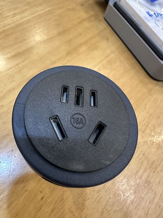 Розетка на авто