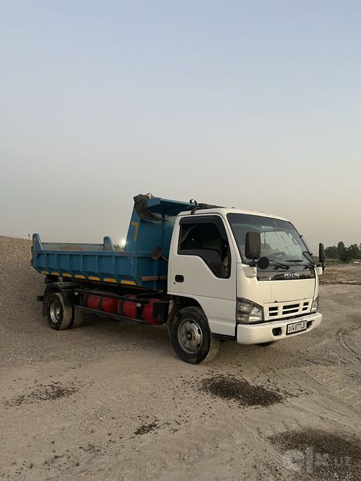 ISUZU xizmati bor
