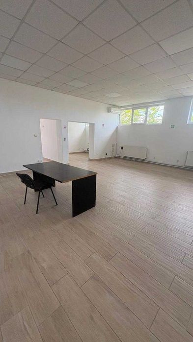 DE INCHIRIAT SPATIU COMERCIAL, 85 MP, pretabil birouri sau depozitare, contorizat, incalzire cu gaze, zona Aurel Vlaicu.