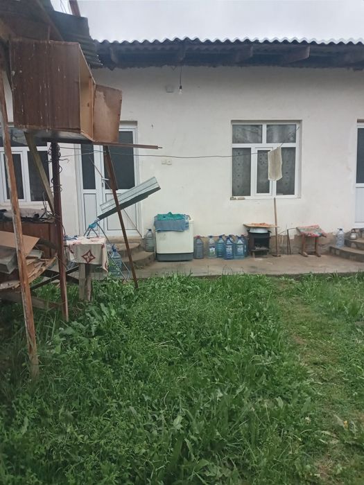 УЙ СОТИЛАДИ СРОЧНА  Назарбек текистилда
