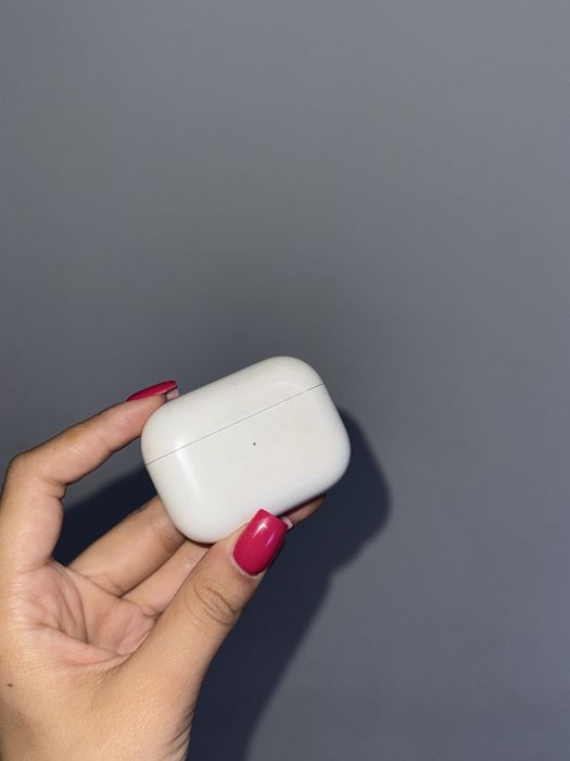 Apple AirPods (1st generation)