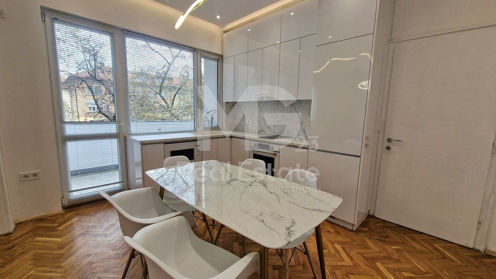 Дава се под наем Тристаен апартамент в Пловдив, Каменица 1 - 80 кв.м за 561 € - Снимка #1