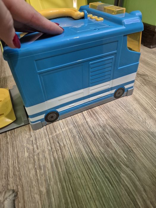 Пееща играчка Бензиностанция +количка