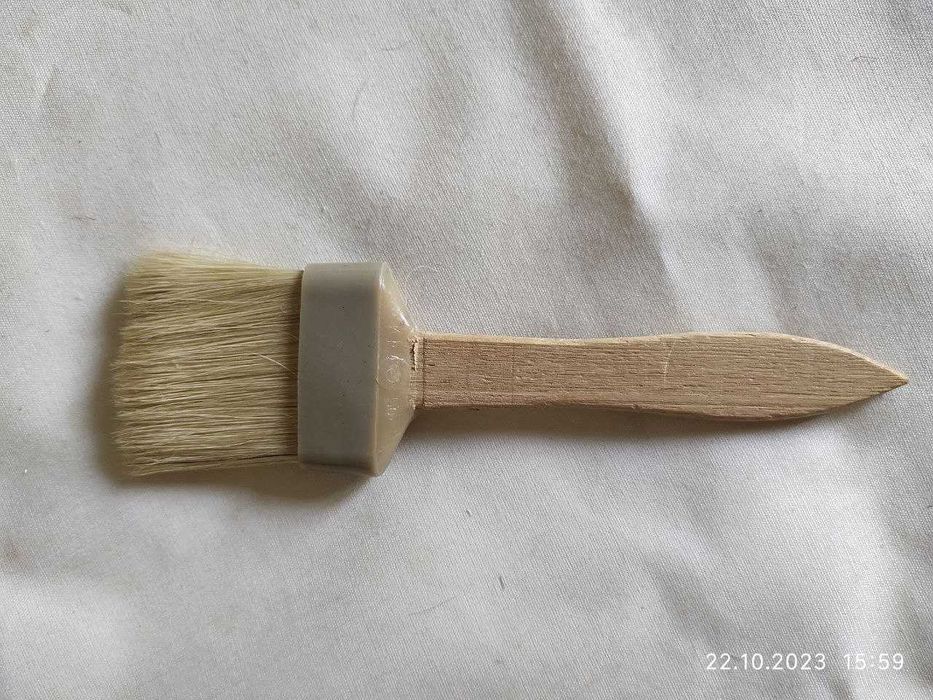 Щетки, кисточки новые .
