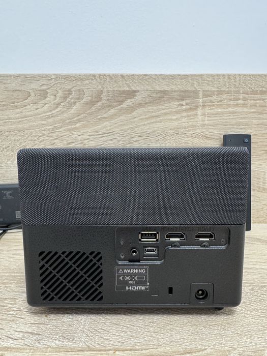 Proiector portabil Epson EF-12