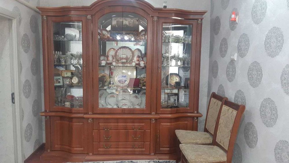 СРОЧНО! Сервант 1 млн сум