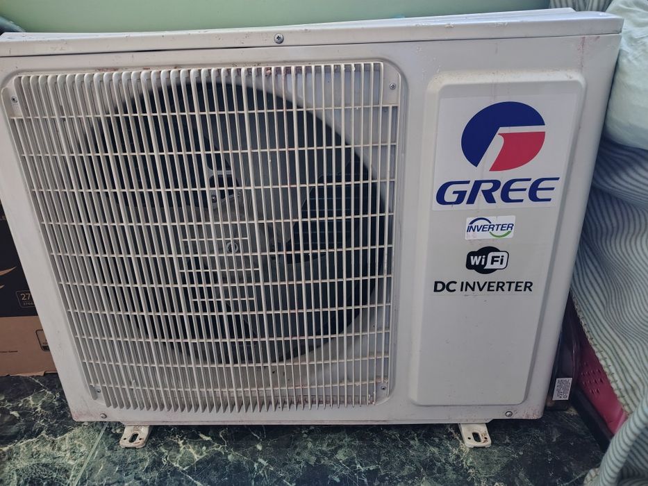 Vând aer condiționat  12000 BTU