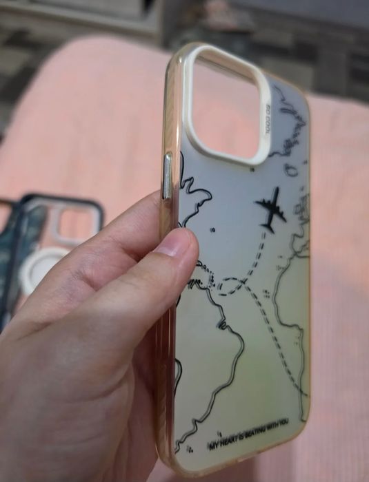 Чехлы на iPhone 16 pro max
