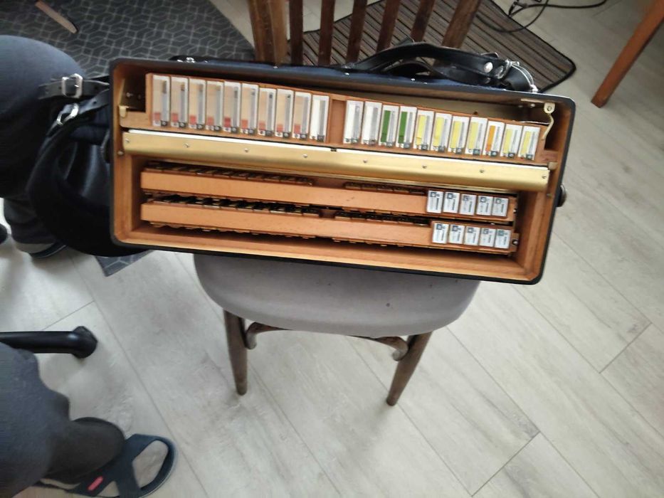 Акордеон Weltmeister S4