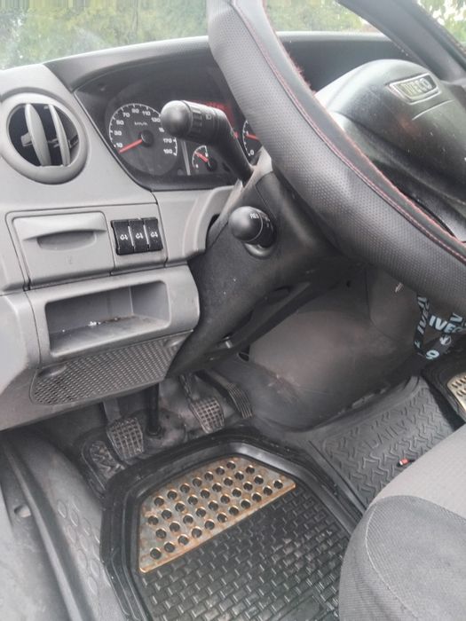Iveco 3,5 t cu Ac