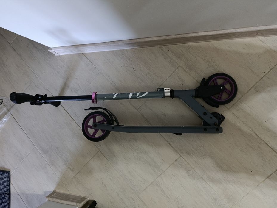 ТОП цена! Детска сгъваема тротинетка – готова за каране