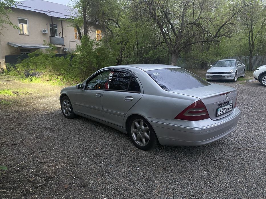 Продам мерседес w 203