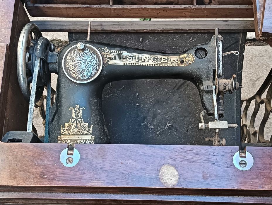 Mașină Cusut SINGER