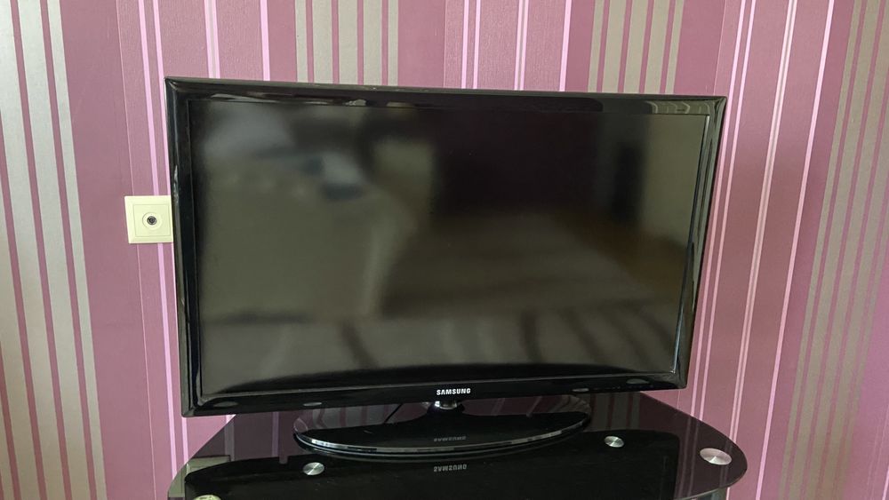 Телевизор samsung