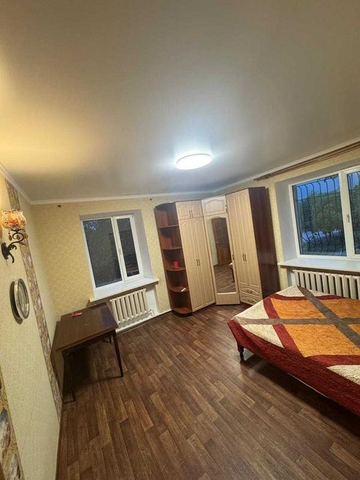 Продается 3- комн квартира