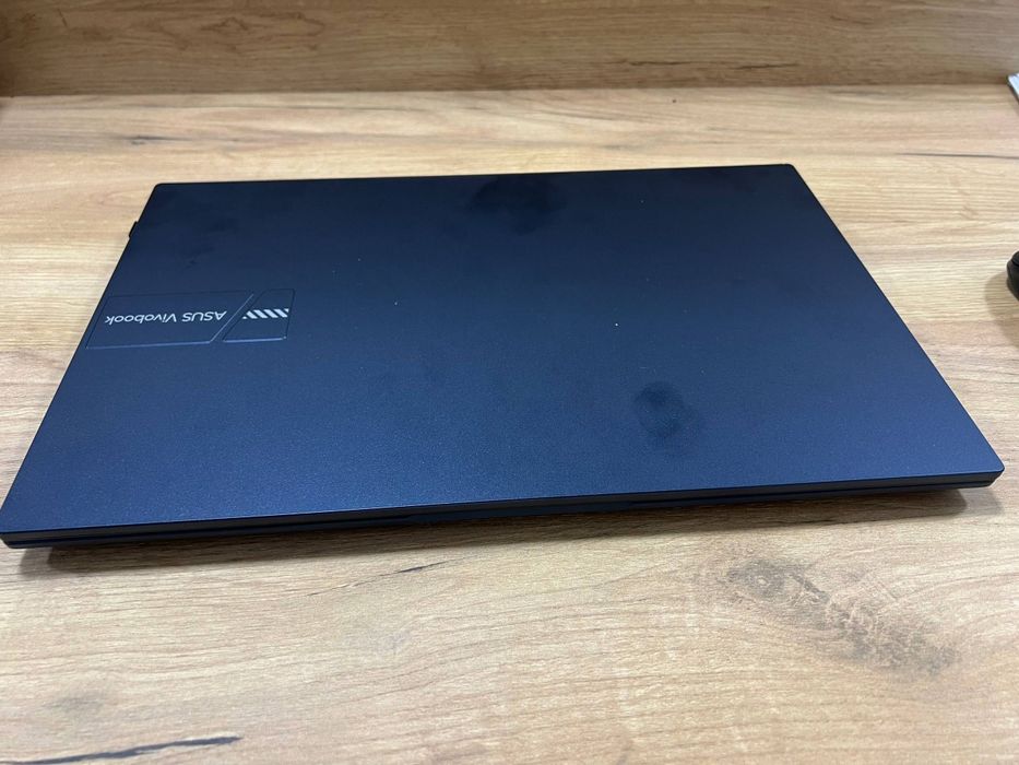 Asus vivobook 15 X1504VA