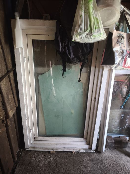 Geam termopan cu rama inclusa și pervaz exterior