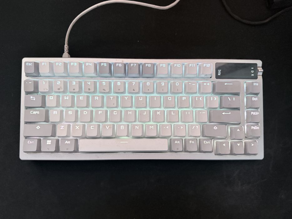 Asus ROG AZOTH mechanical keyboard: Механичка клавиатура