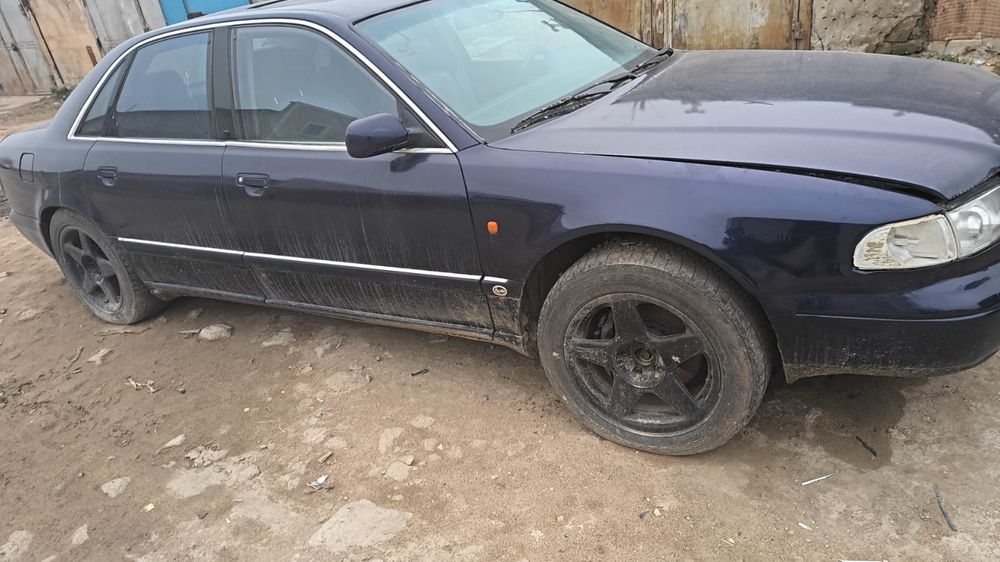 Продам Ауди а8 d2