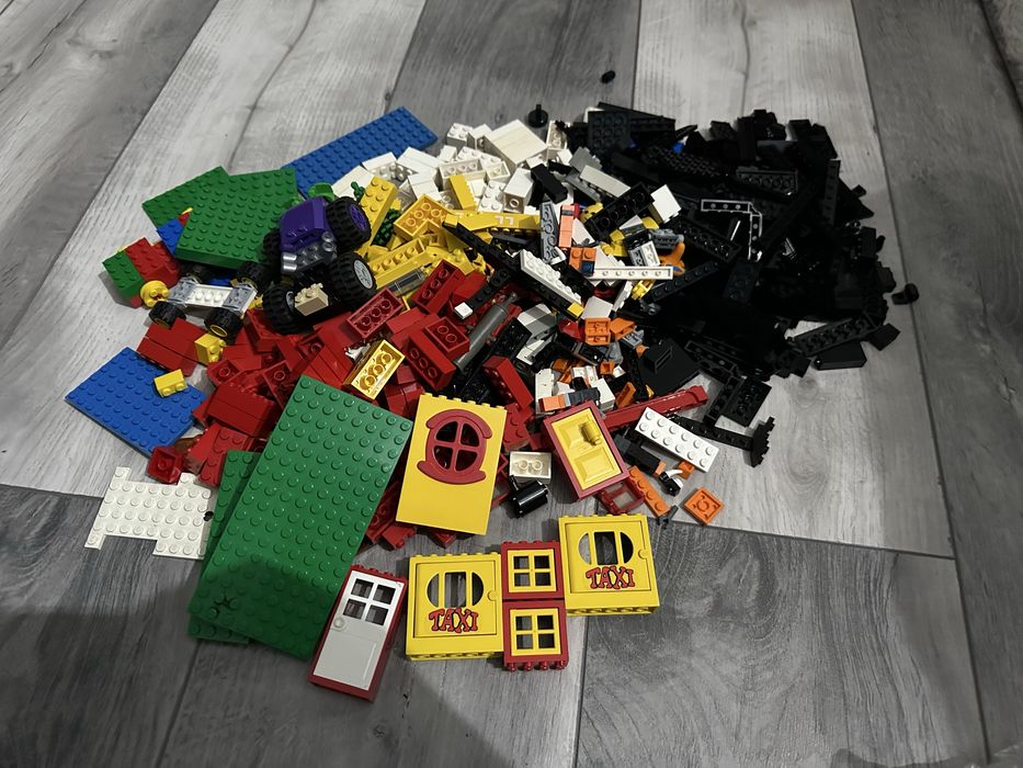 Piese LEGO  constructii