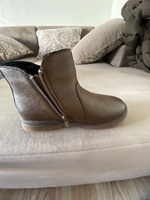 Продам ботики на мальчика