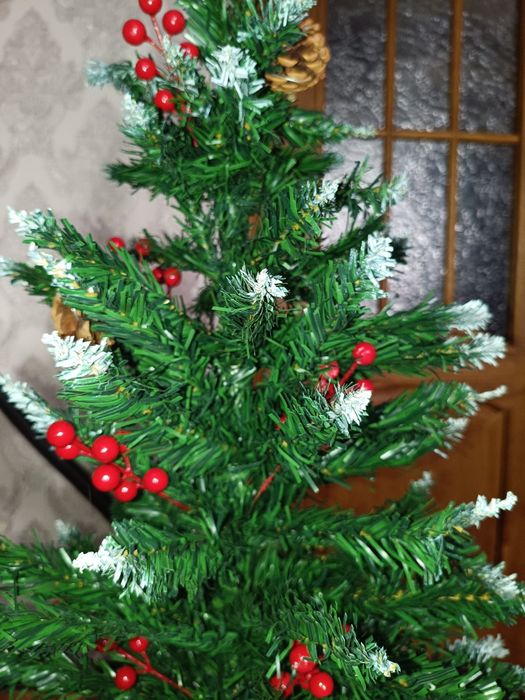искусственная  елка